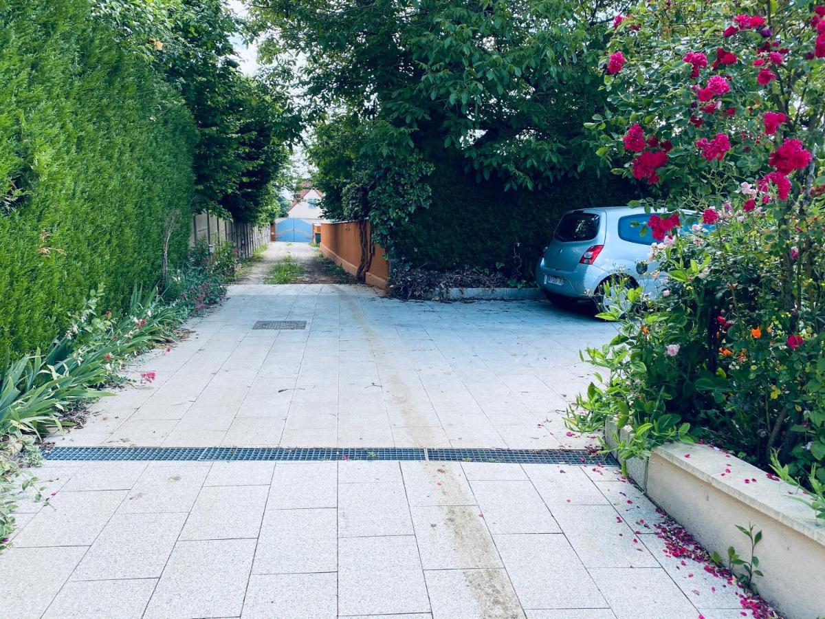 Appartamento Secret Garden Parking Hyper Centre & Calme Claye-Souilly Esterno foto